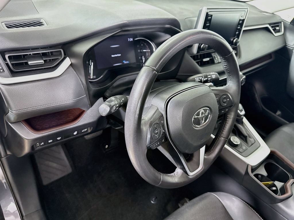 Certified 2019 Toyota RAV4 Limited w/ Cold Weather Package AWD/4WD image 9