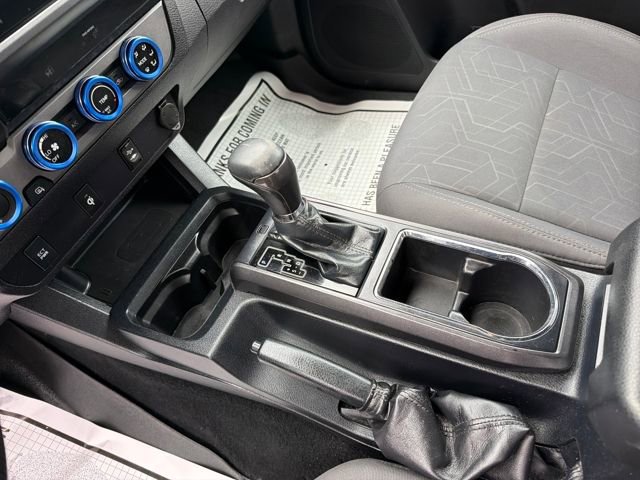 Used 2018 Toyota Tacoma TRD Off-Road AWD/4WD image 25