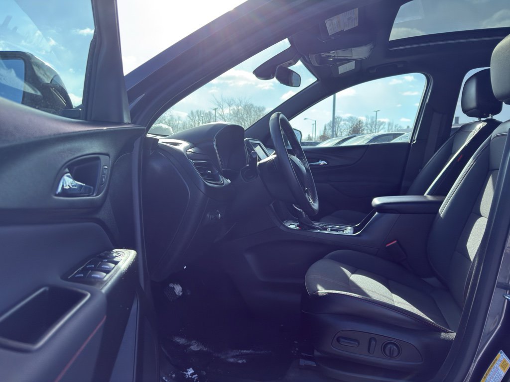 Used 2022 Chevrolet Equinox RS image 11