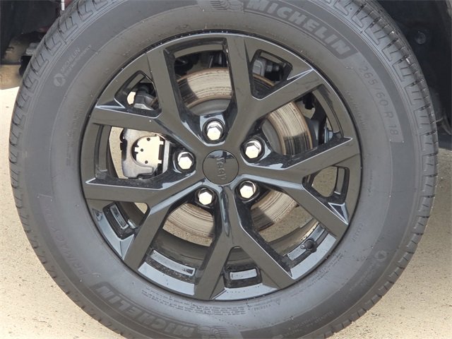 Used 2024 Jeep Grand Cherokee Altitude image 9