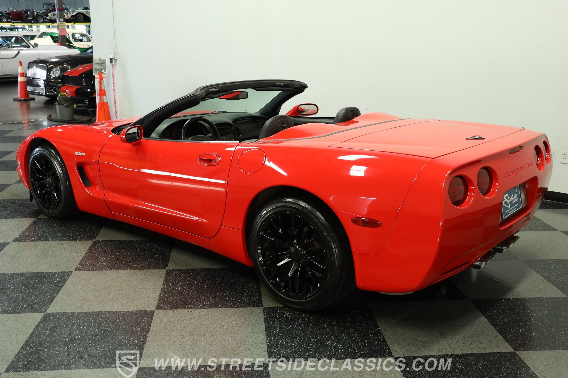 Used 1999 Chevrolet Corvette Coupe w/ Memory Pkg RWD image 7