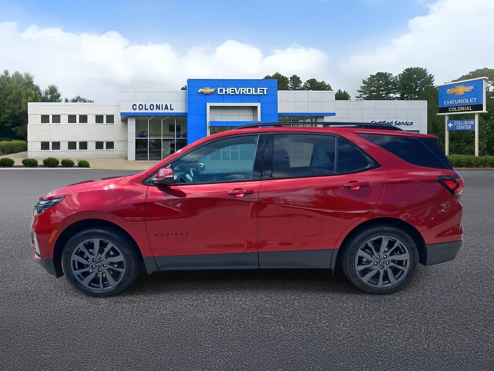 Used 2022 Chevrolet Equinox RS w/ RS Leather Package AWD/4WD image 6