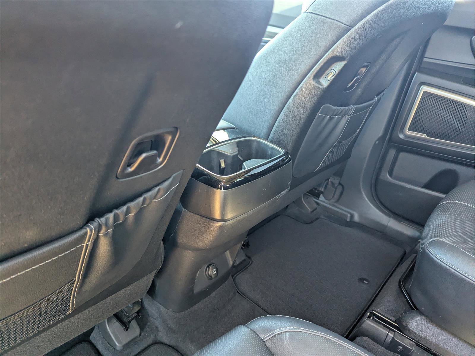 Used 2022 Kia Telluride EX w/ EX Premium Package image 15