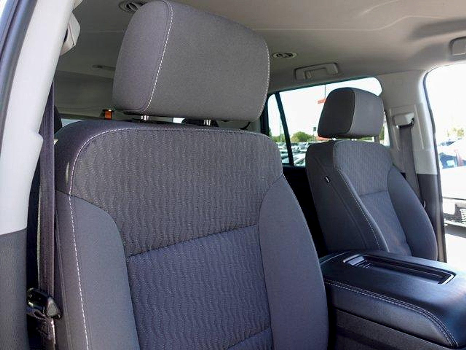 Used 2019 GMC Yukon SLE AWD/4WD image 14