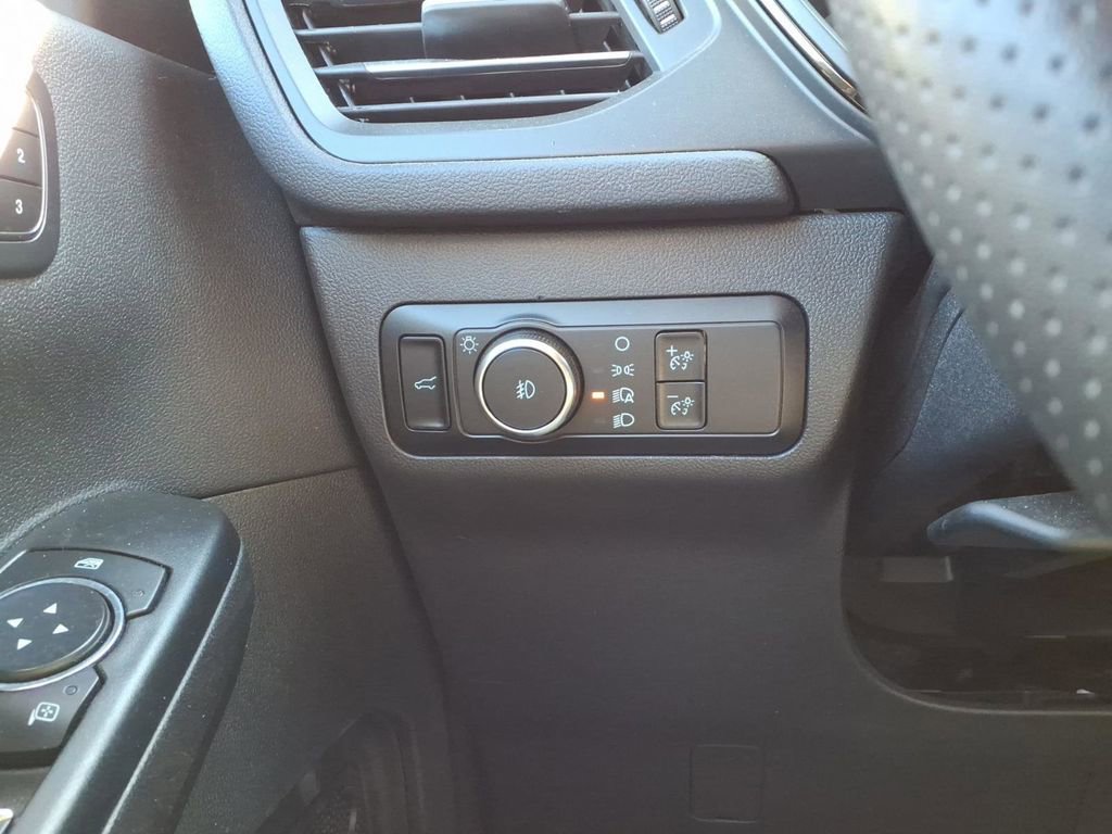 Certified 2023 Ford Escape ST-Line Elite AWD/4WD image 13
