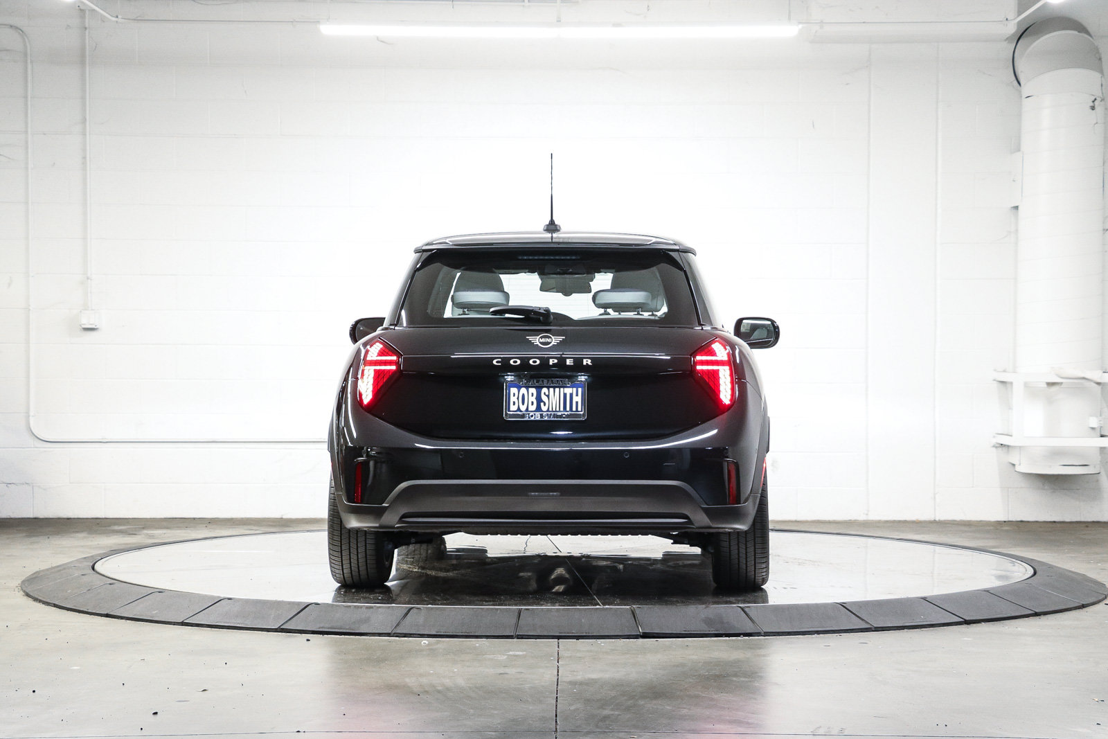Used 2026 MINI Cooper 2-Door Hardtop FWD image 5