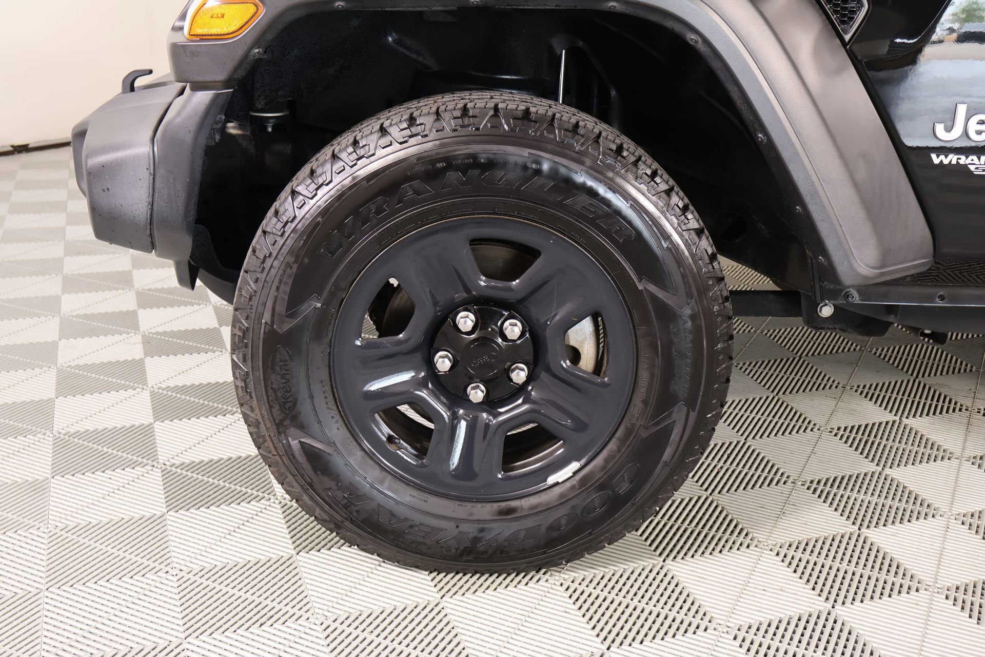 Used 2021 Jeep Wrangler Sport AWD/4WD image 14