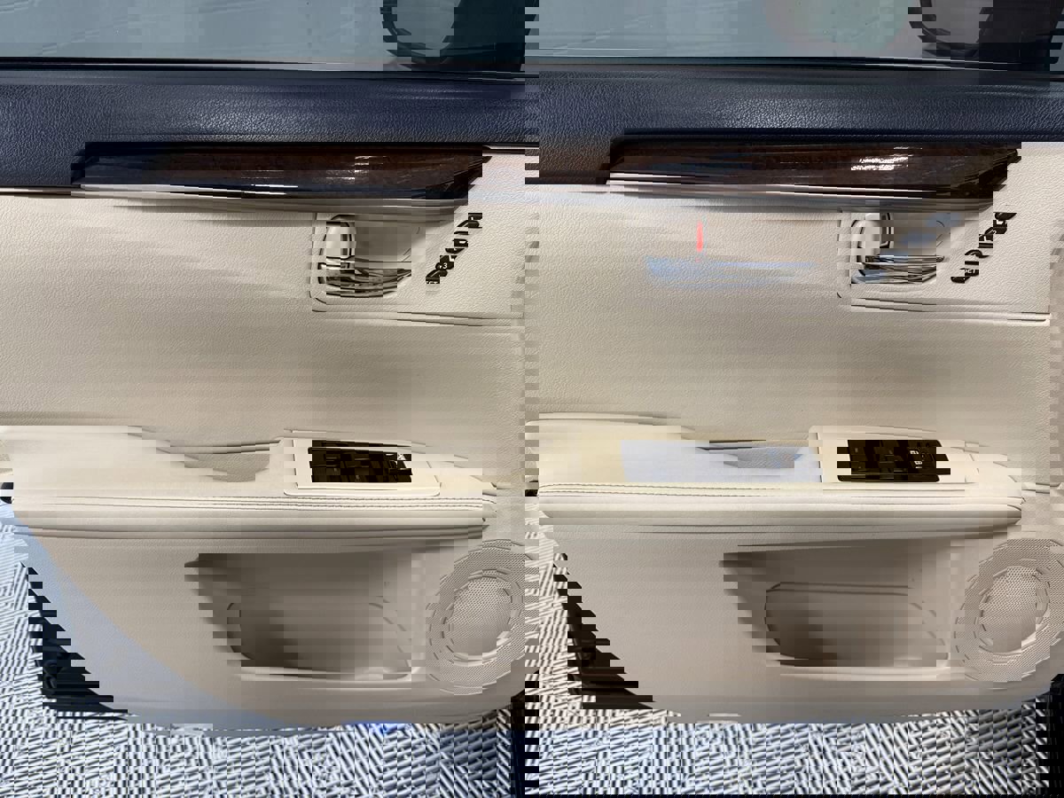 Used 2014 Lexus ES 350 image 9