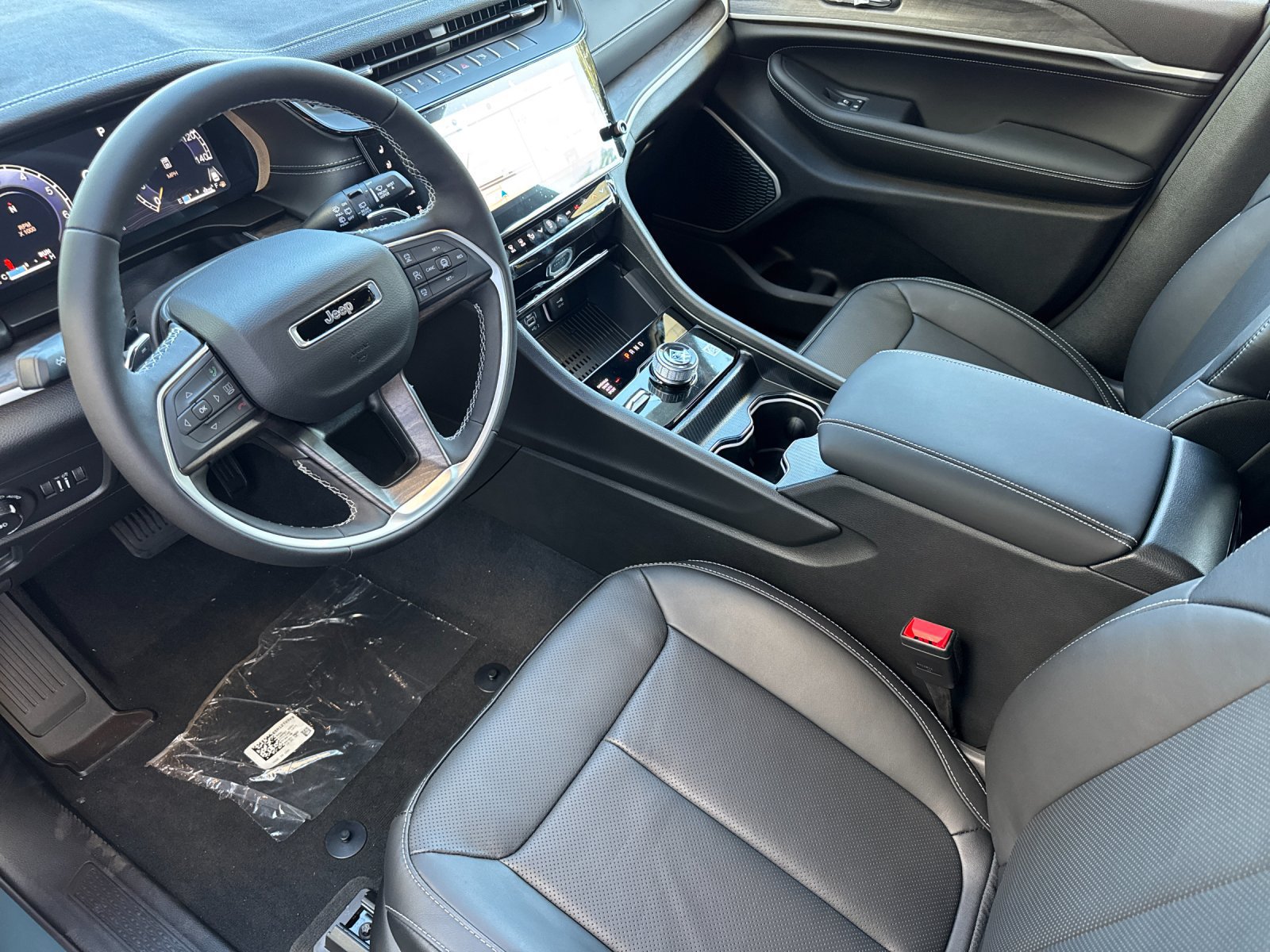 New 2027 Jeep Grand Cherokee L Limited AWD/4WD image 10