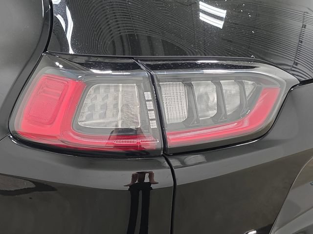 Used 2021 Jeep Cherokee Limited AWD/4WD image 31