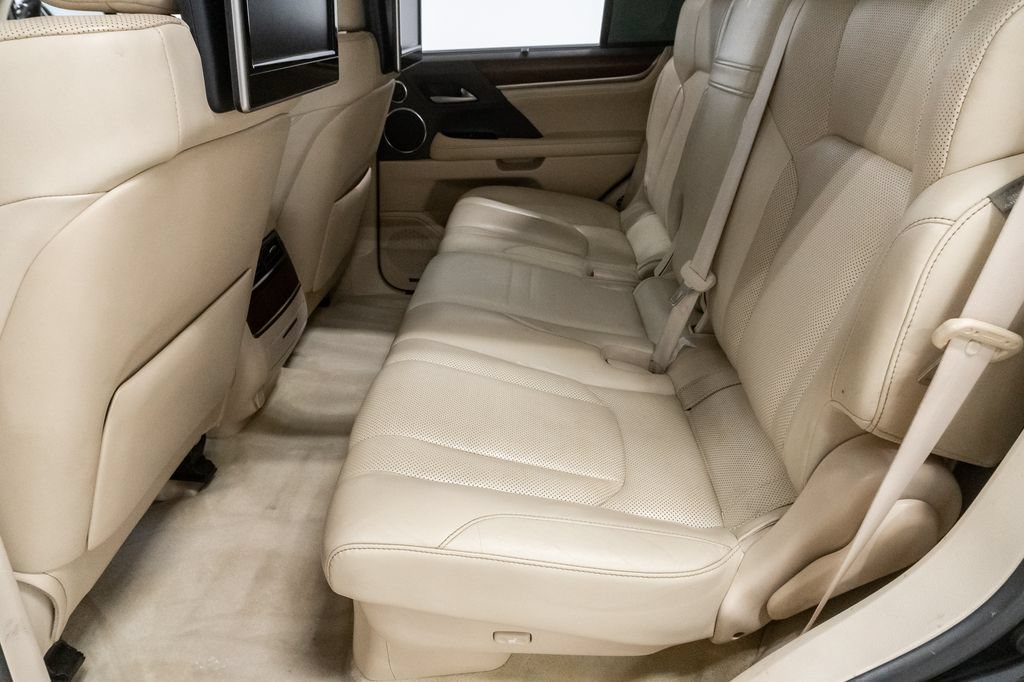 Used 2017 Lexus LX 570 4WD w/ Luxury Package image 27