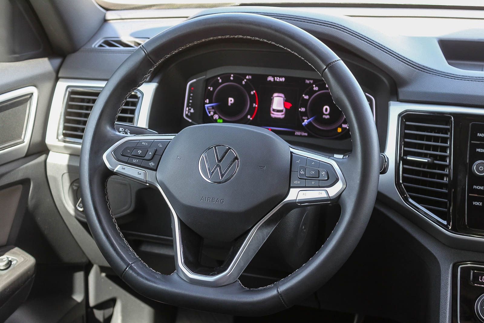 Certified 2022 Volkswagen Atlas Cross Sport SE image 14