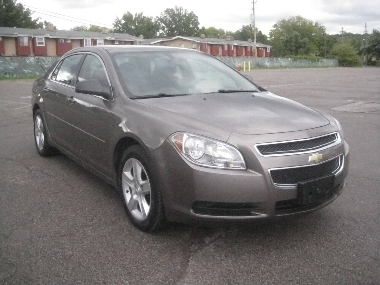 Used 2011 Chevrolet Malibu LS FWD image 3
