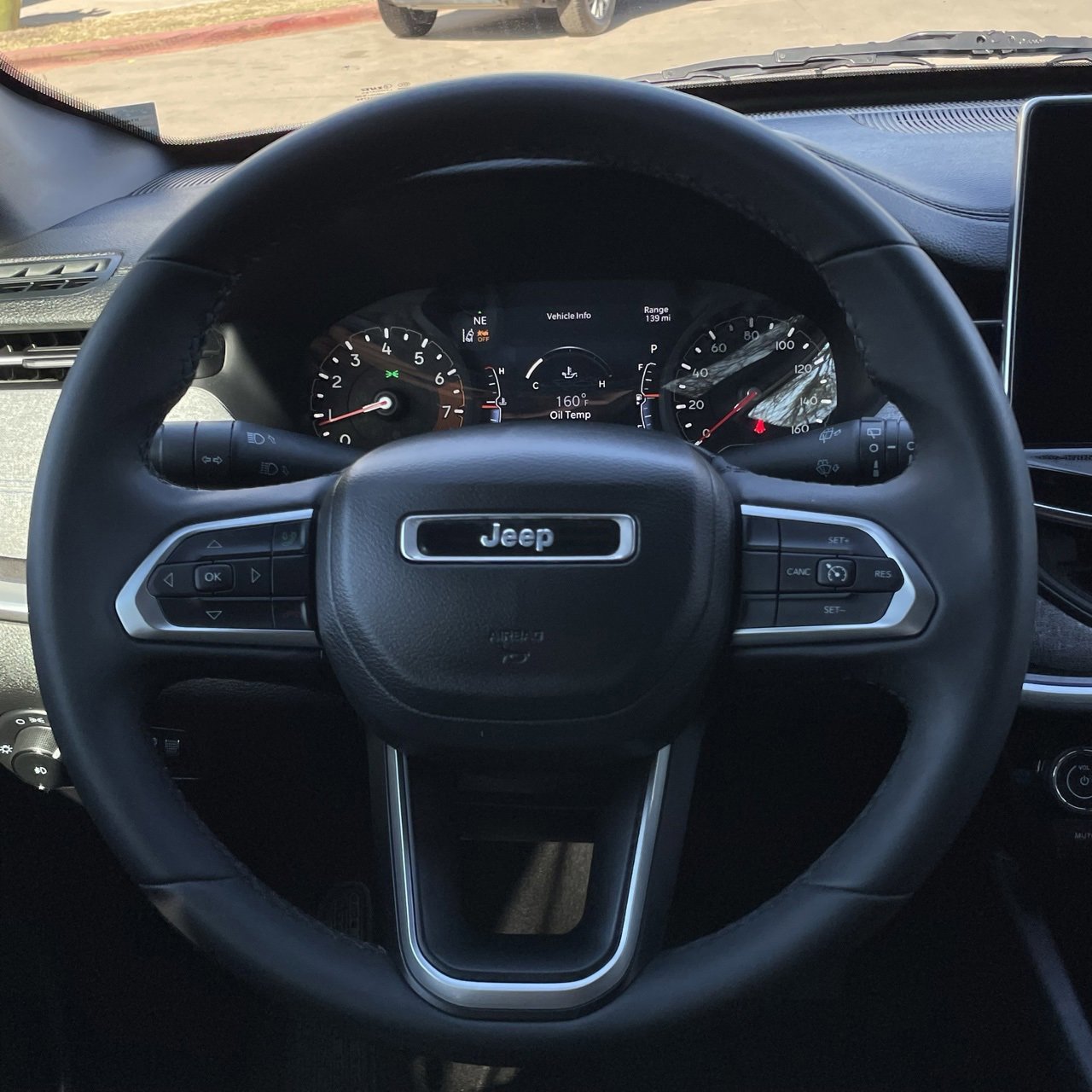 Used 2024 Jeep Compass Latitude image 14