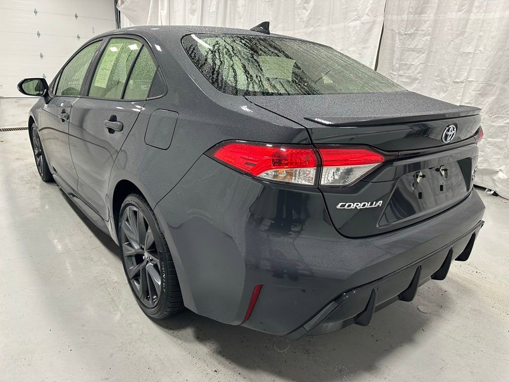 Used 2025 Toyota Corolla SE FWD image 5
