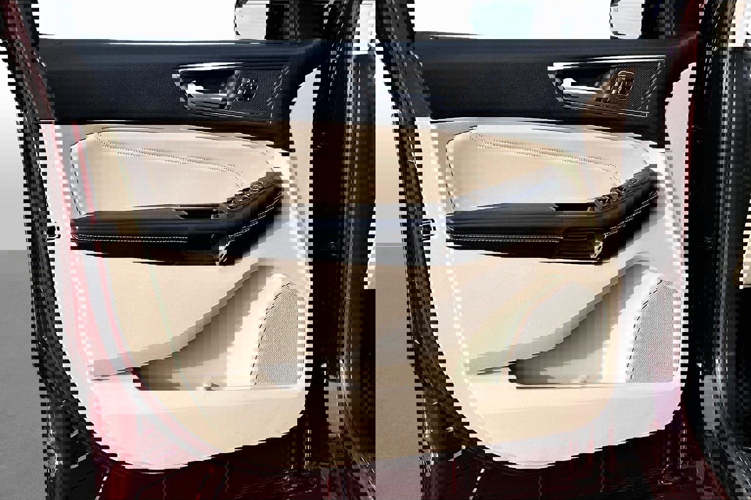 Used 2017 Ford Edge Titanium image 16