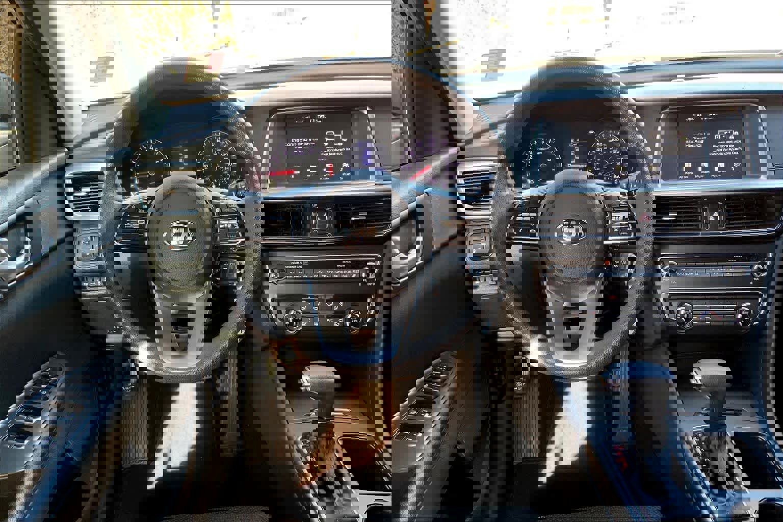 Used 2020 Kia Optima LX image 6