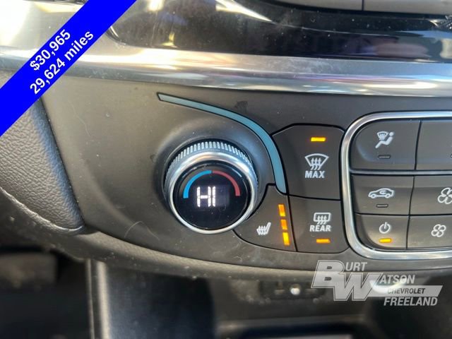 Used 2023 Chevrolet Traverse LT image 17