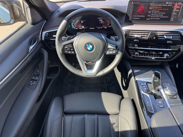 Certified 2023 BMW 540i xDrive w/ Premium Package image 21
