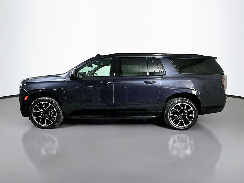 Used 2024 Chevrolet Suburban RST w/ Luxury Package AWD/4WD image 4