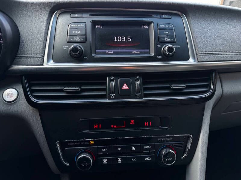 Used 2016 Kia Optima EX image 16