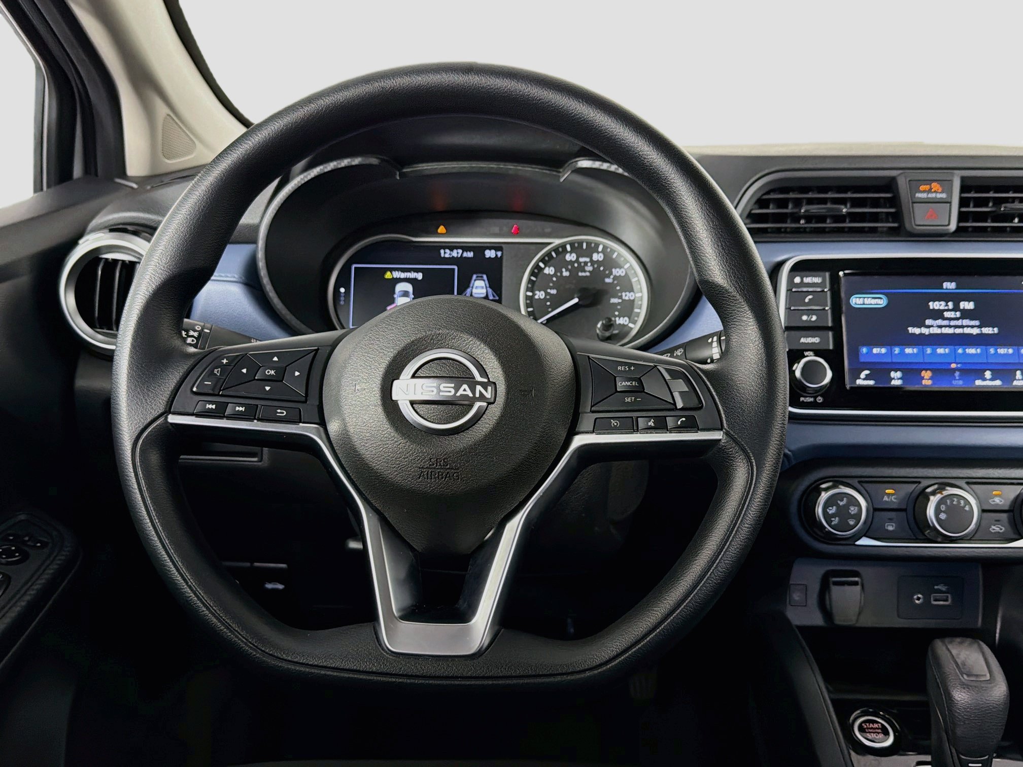 Used 2025 Nissan Versa SV FWD image 18