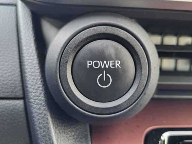 Used 2024 Toyota Prius Prime SE image 23