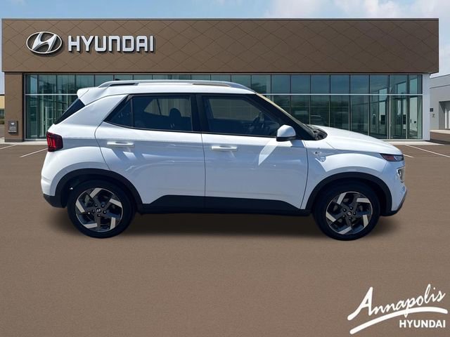Certified 2022 Hyundai Venue SEL w/ Cargo Package image 6