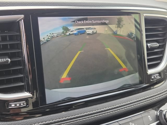 Used 2023 Chrysler Pacifica Limited FWD image 23