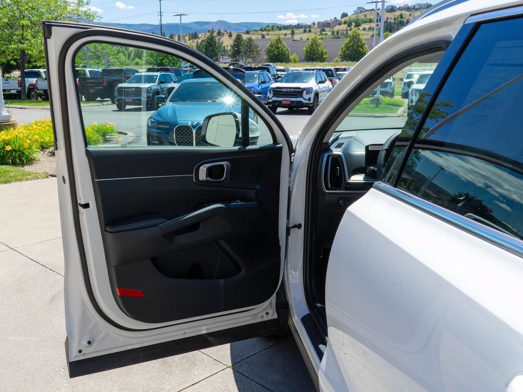 New 2026 Kia Sorento S AWD/4WD image 16