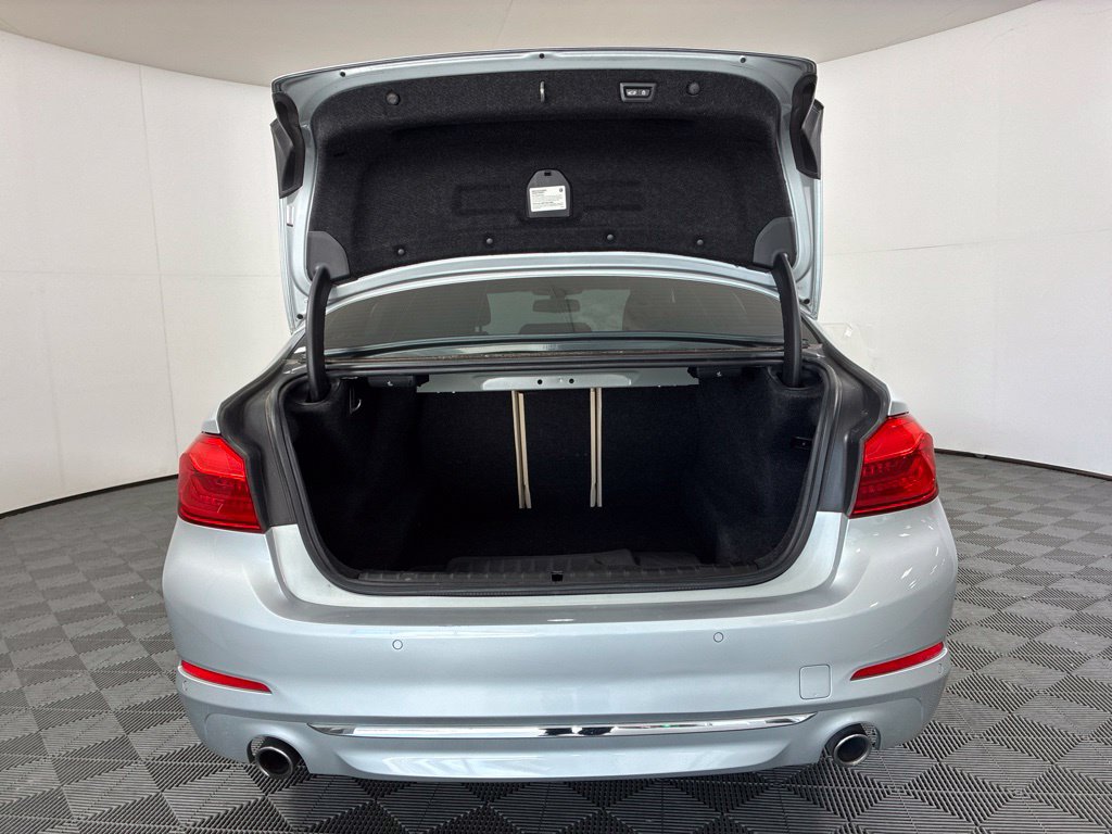 Used 2019 BMW 530i RWD image 32
