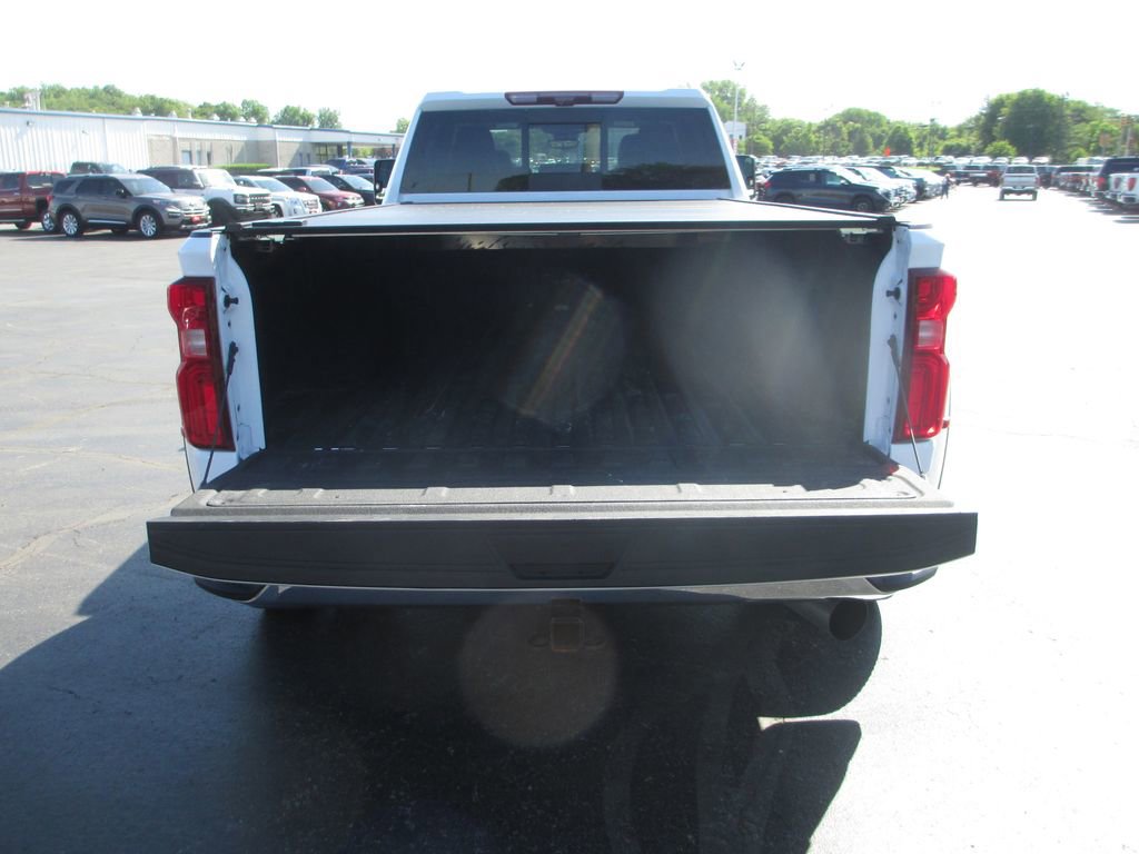 Used 2024 Chevrolet Silverado 3500 LTZ w/ LTZ Convenience Package AWD/4WD image 9