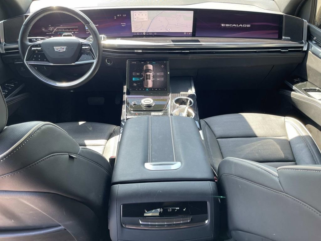 Certified 2025 Cadillac Escalade Sport w/ Touring Package AWD/4WD image 15