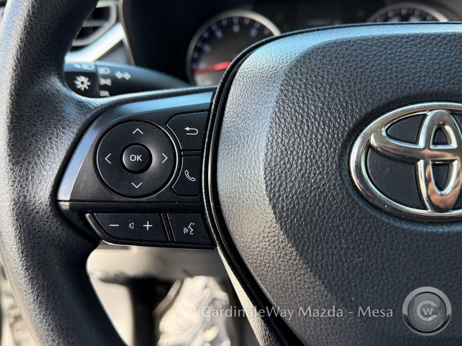 Used 2022 Toyota RAV4 LE FWD image 32