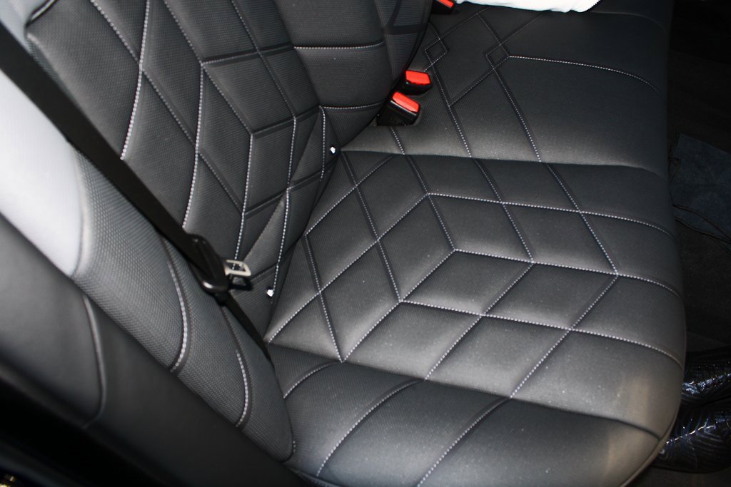 Used 2025 BMW 760i xDrive w/ Executive Package image 9