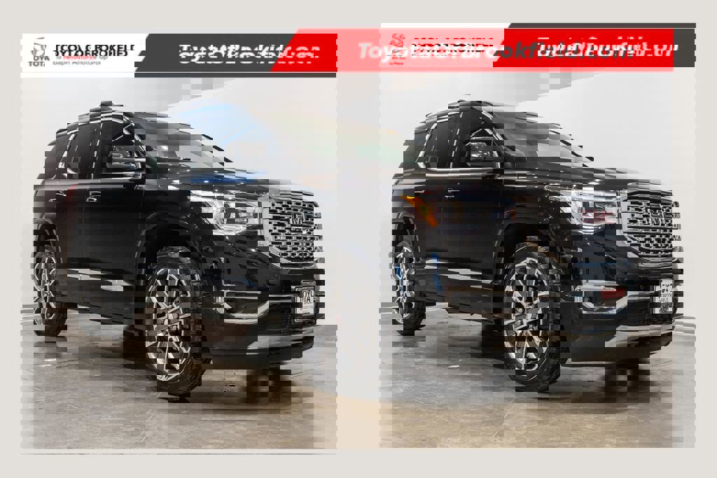 Used 2017 GMC Acadia Denali w/ Technology Package image 1