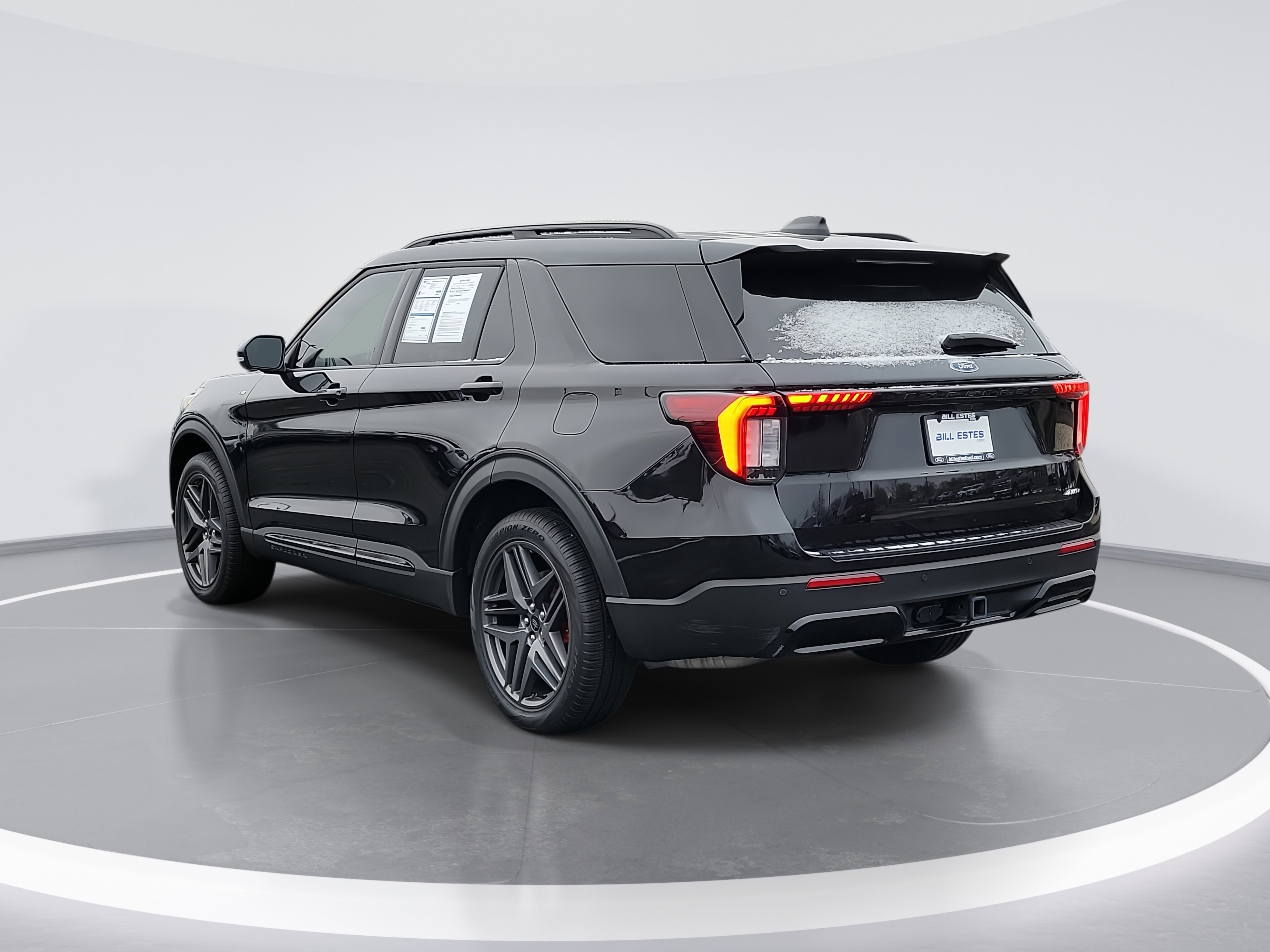 Certified 2025 Ford Explorer ST-Line w/ Premium Package image 4