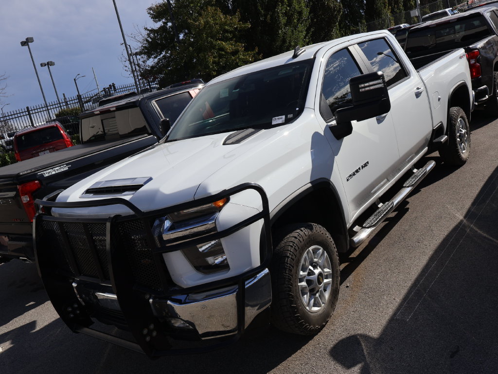 Used 2020 Chevrolet Silverado 2500 LT AWD/4WD image 8