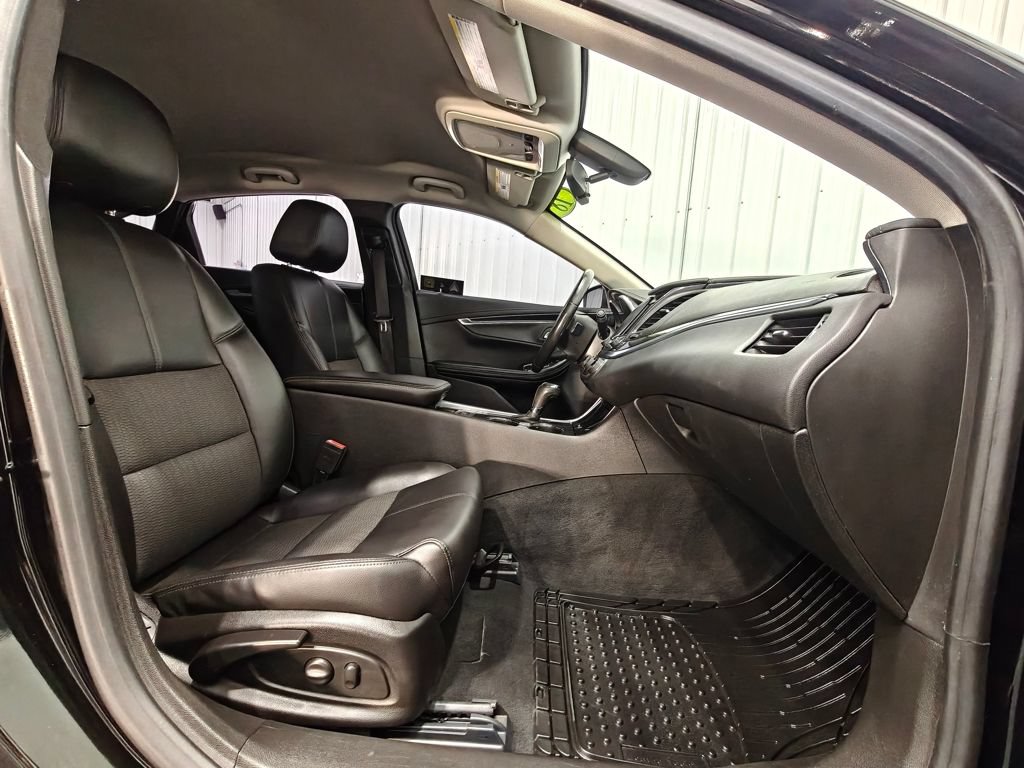 Used 2018 Chevrolet Impala LT FWD image 20