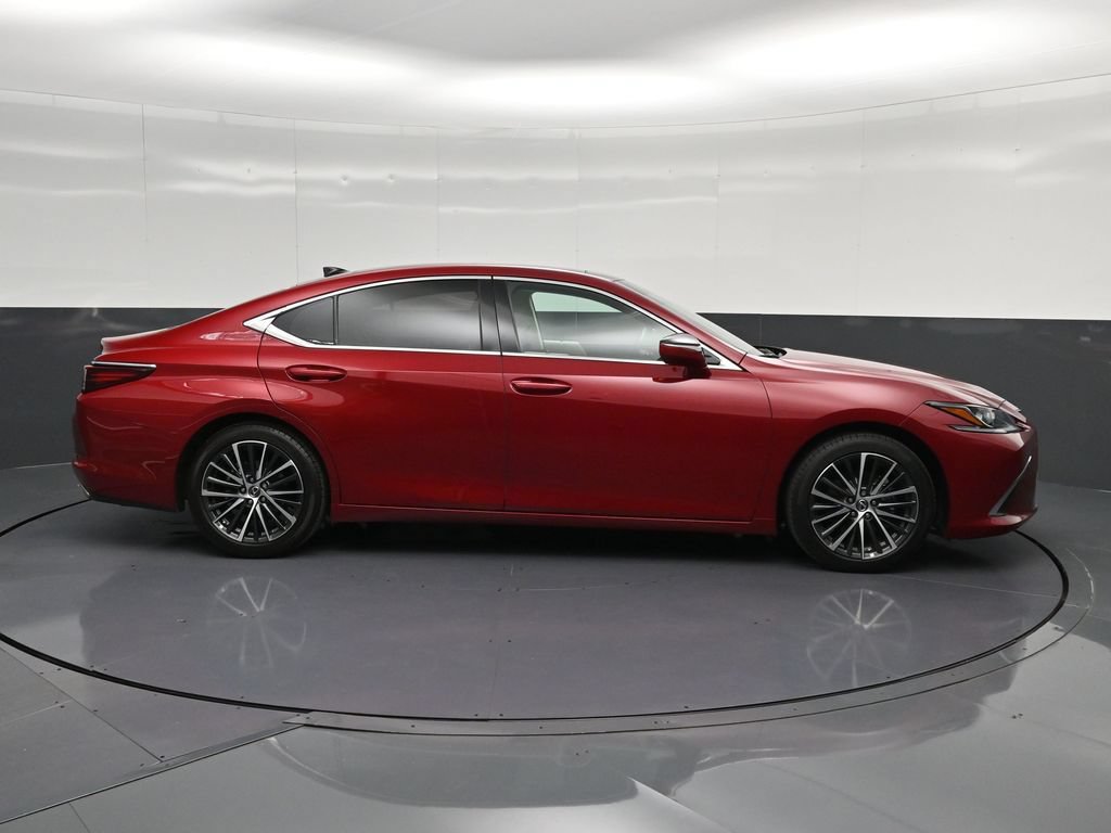 Used 2025 Lexus ES 350 w/ Premium Package FWD image 4