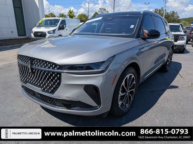 Used 2024 Lincoln Nautilus Reserve w/ Equipment Group 202A AWD/4WD image 7