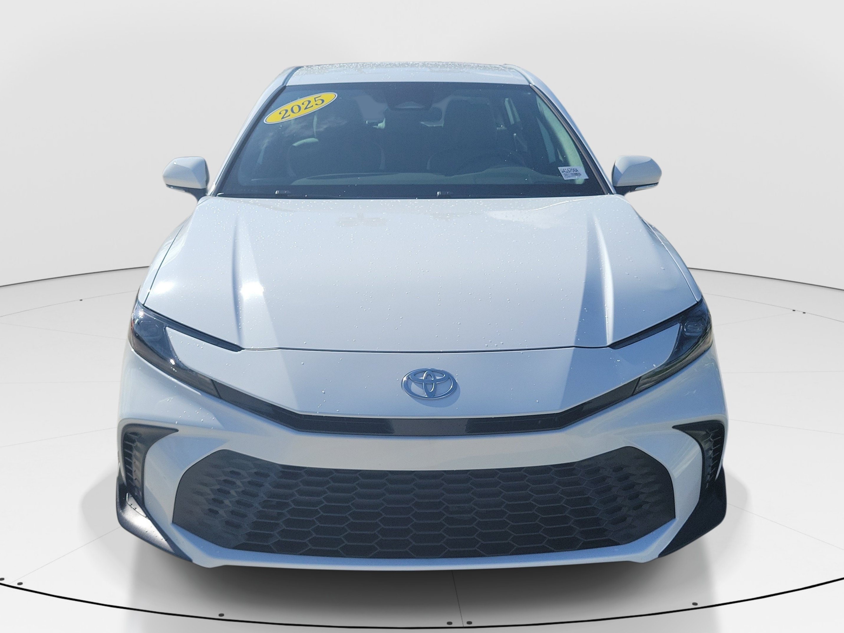 Certified 2025 Toyota Camry SE FWD image 2