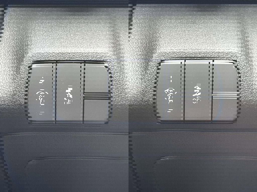 New 2026 Hyundai Elantra Sport image 18