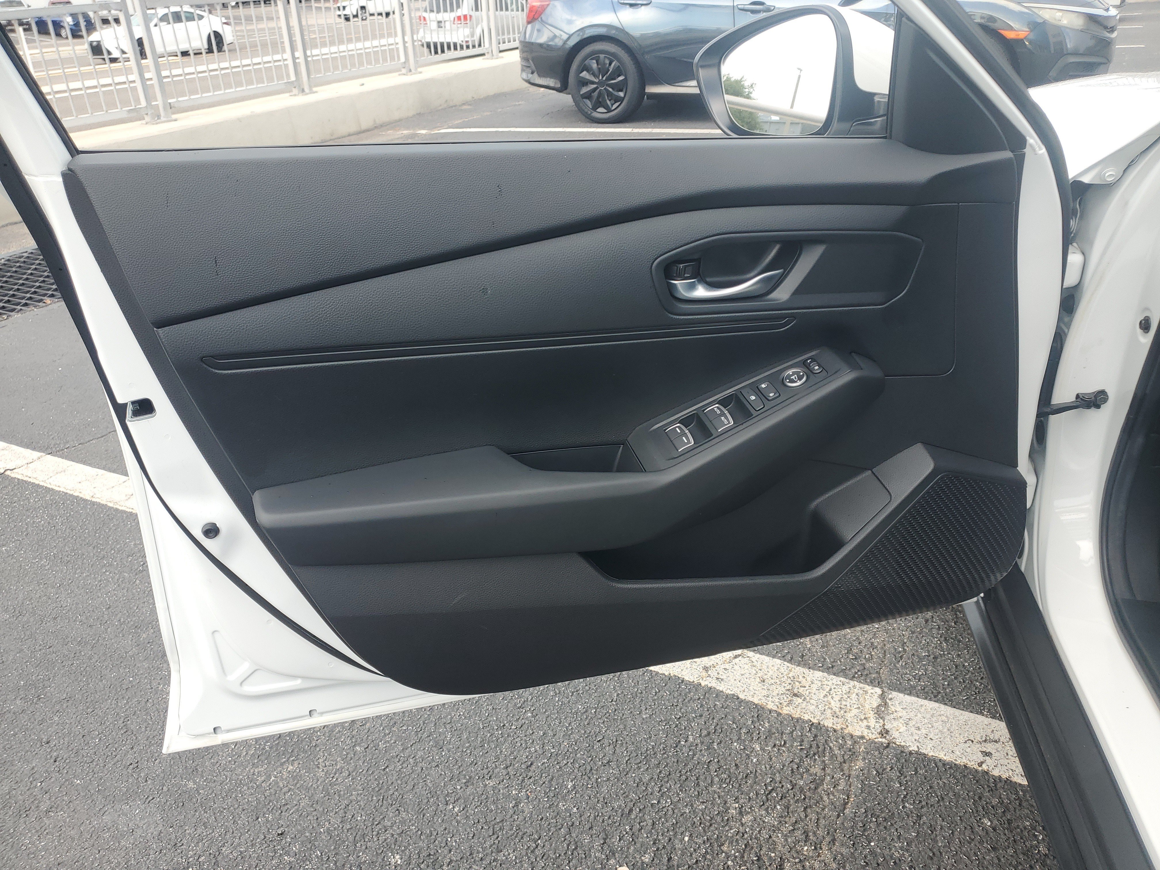 Certified 2025 Honda Accord LX image 22