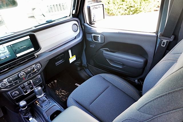 New 2026 Jeep Wrangler Unlimited Sport S image 26