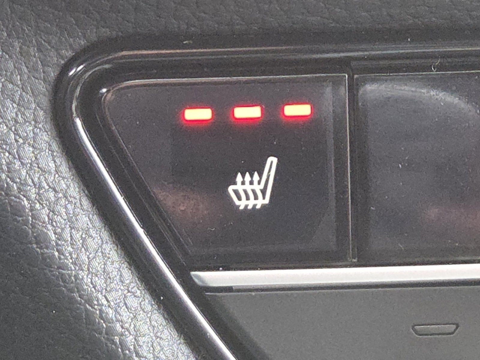 Used 2024 Honda HR-V EX-L image 6