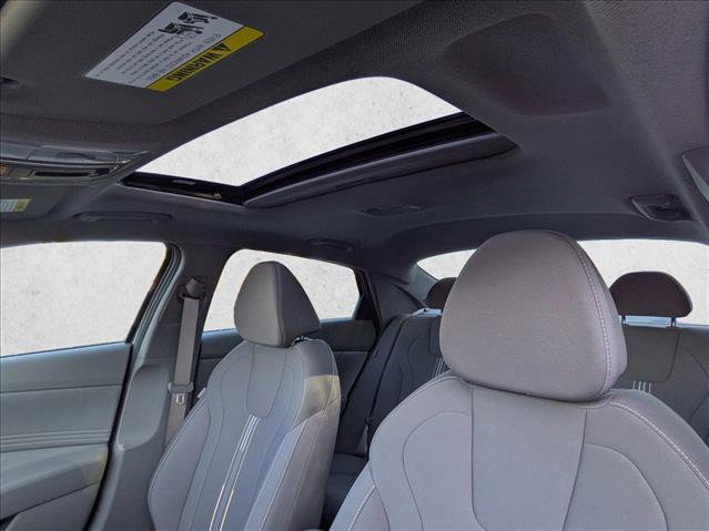 New 2026 Hyundai Elantra SEL Sport Premium image 17