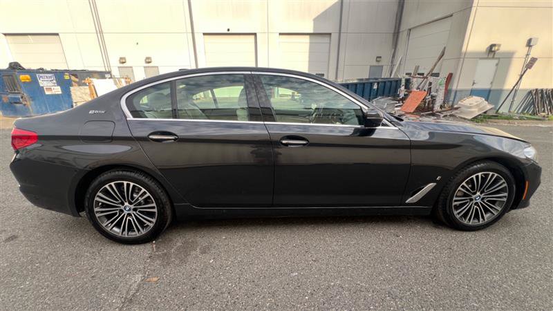 Used 2018 BMW 530e RWD image 21
