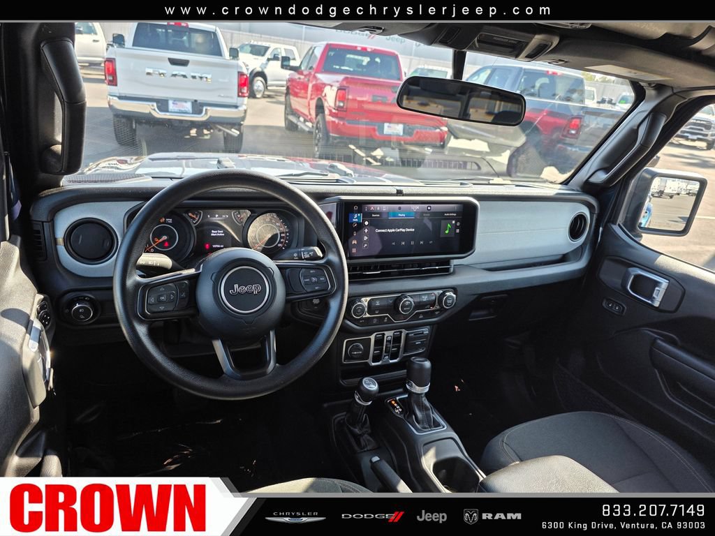 Used 2025 Jeep Gladiator Sport AWD/4WD image 15
