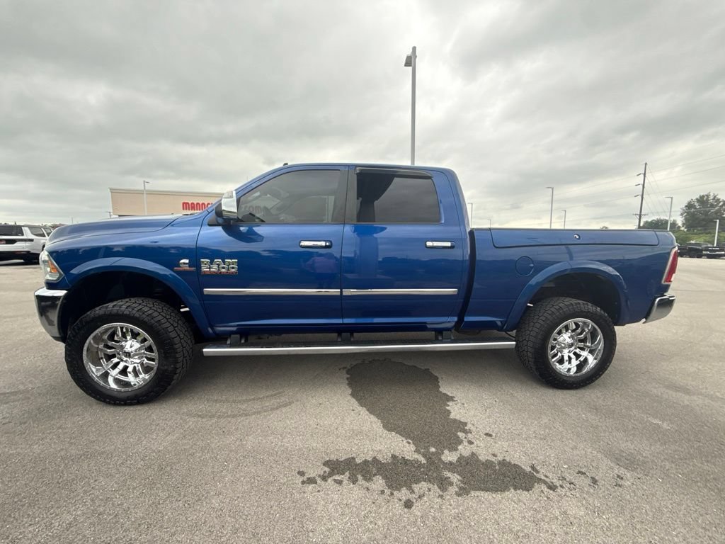 Used 2014 RAM 2500 Laramie w/ Convenience Group AWD/4WD image 2